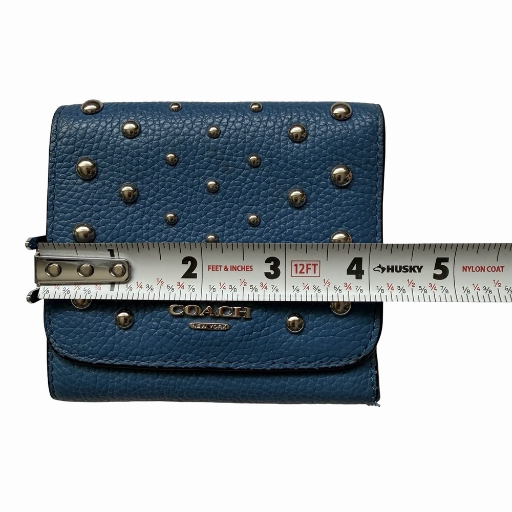 COACH Small Pebbled Leather Trifold Wallet with Ombre Rivets in Blue - Picture 9 of 9